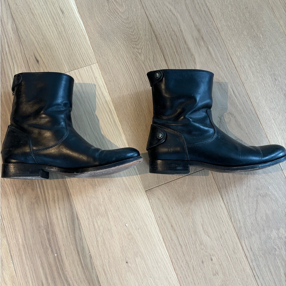 Frye boots Size 7
